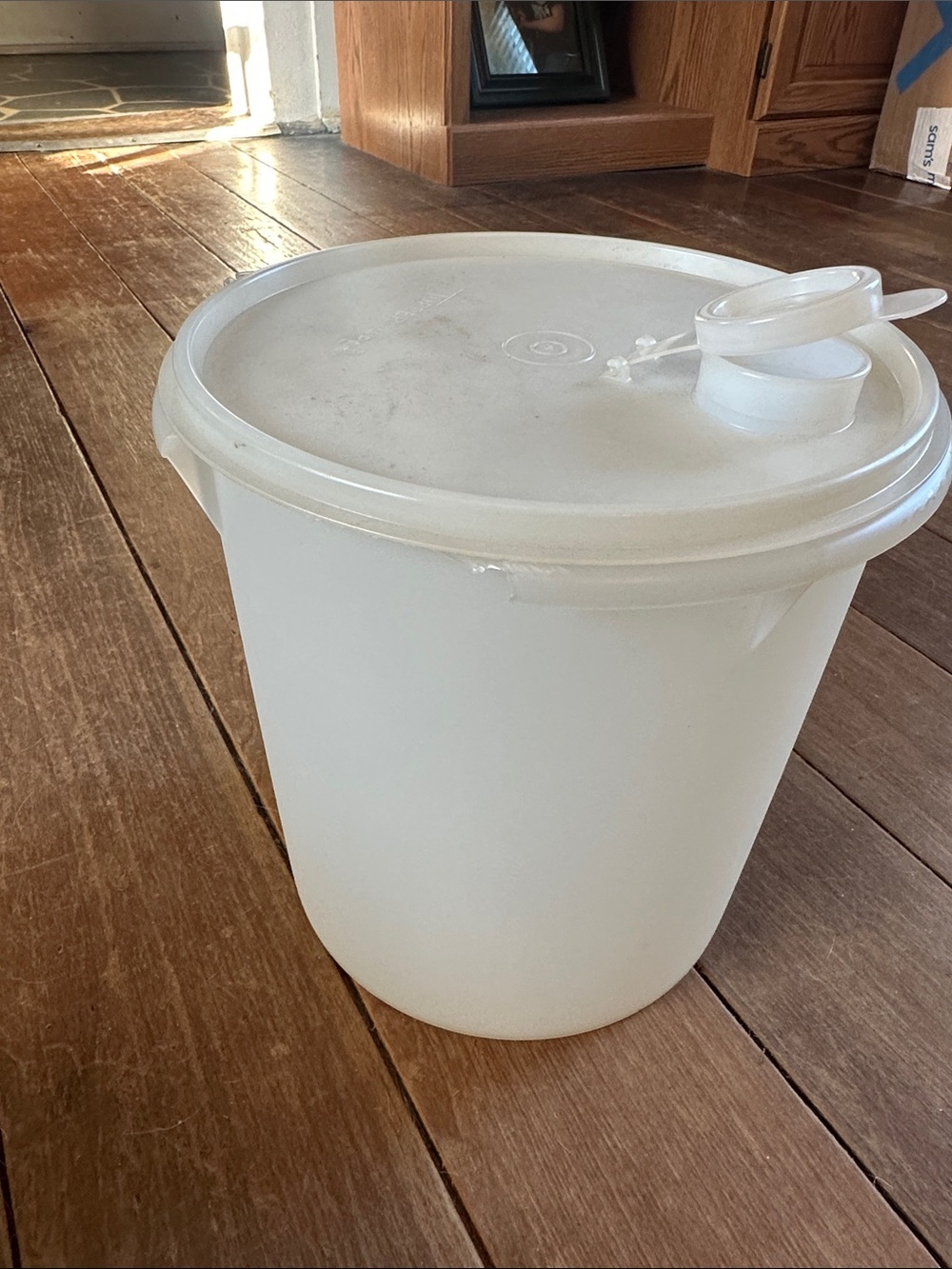 Tupperware 5Qt Canister